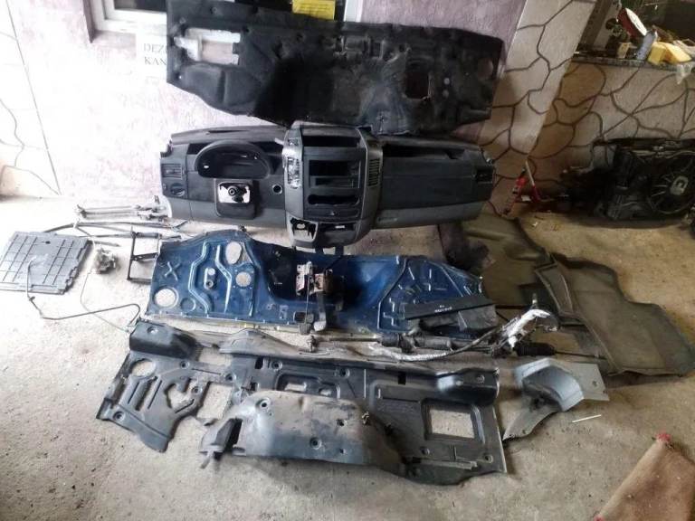 Left hand drive dashboard, bracket, steering rack plus conversion parts Mercedes sprinter w906 LHD