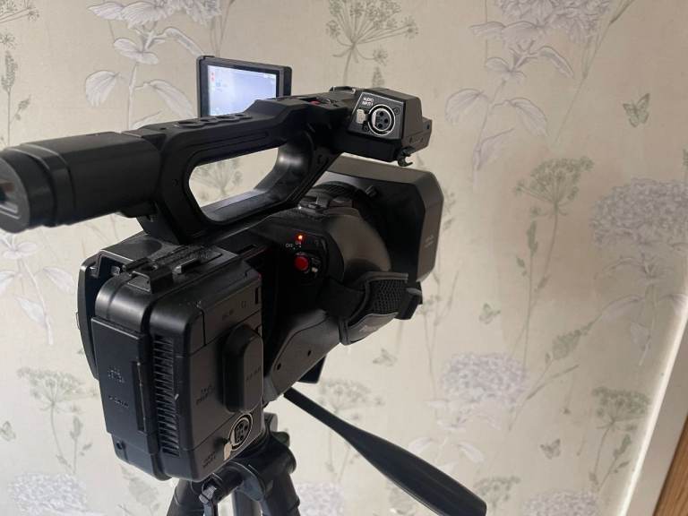 Panasonic 4K Camcorder AG UX90