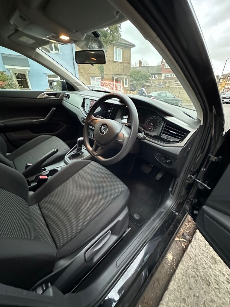VOLKSWAGEN POLO AUTOMATIC 14,000 MILES