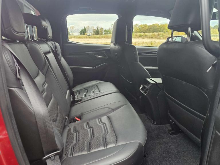 2023 Isuzu D-Max 1.9 D-Max V-Cross Auto 4WD 4dr Pickup Diesel Automatic