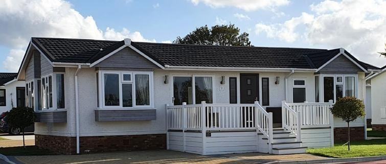 Stately Albion Chatsworth Gold in Burnham On Crouch  - Lodge / Caravan 