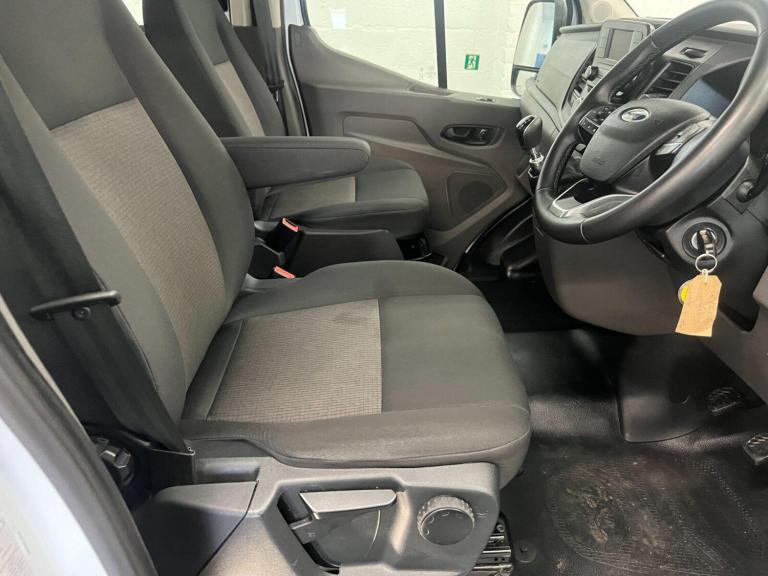 2022 Ford Transit 2.0 EcoBlue 130ps H3 17 Seater Leader MINIBUS DIESEL Manual