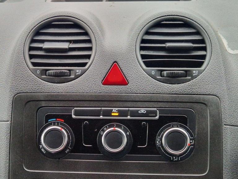 2011 Volkswagen Caddy Maxi 1.6 TDI 102PS Van PANEL VAN DIESEL Manual