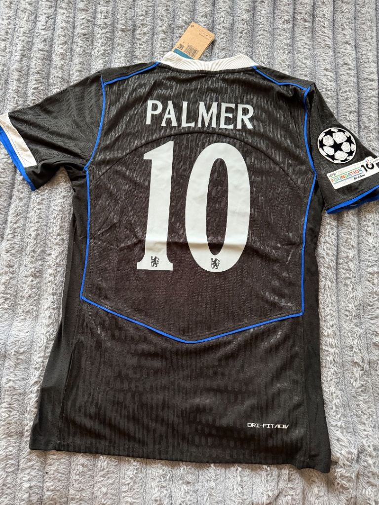 Chelsea Third Kit - Palmer 10