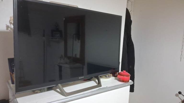 Sony Smart TV – Good Working Order