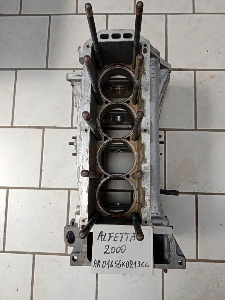 Engine block Alfa Romeo Alfetta 2000