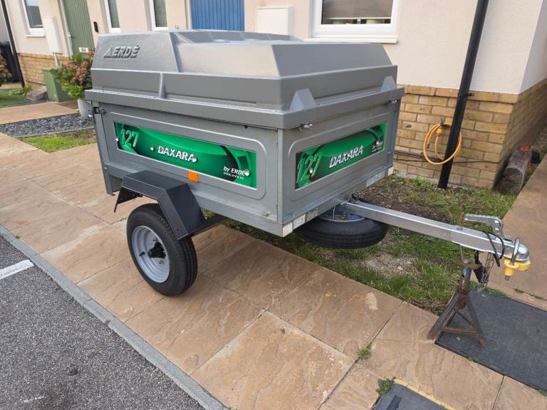 Daxara 127 Trailer with lockable hard top 