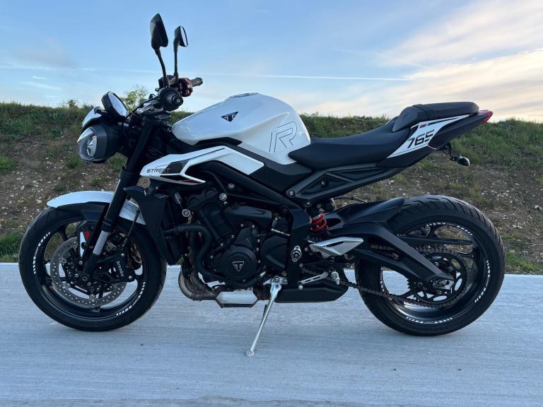 Triumph Street Triple 765
