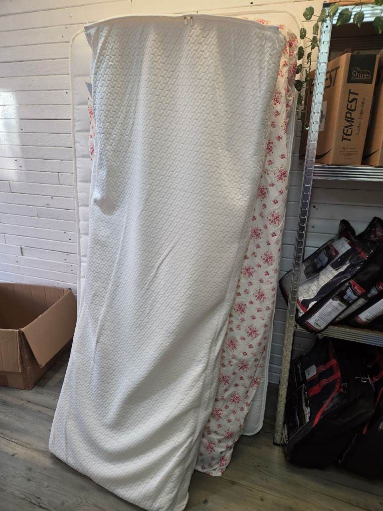 2 caravan single mattresses with covers