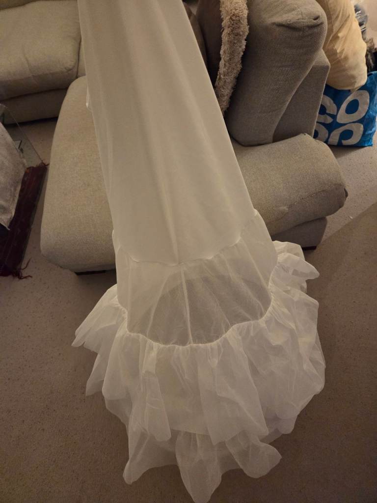 Free wedding dress inner