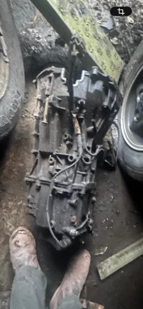 Transit MK8 6 speed gearbox.