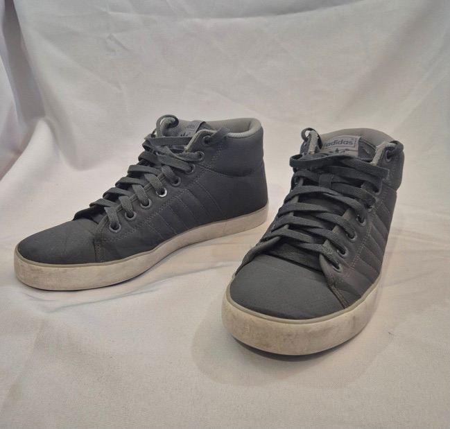 Adidas size 9 trainers 