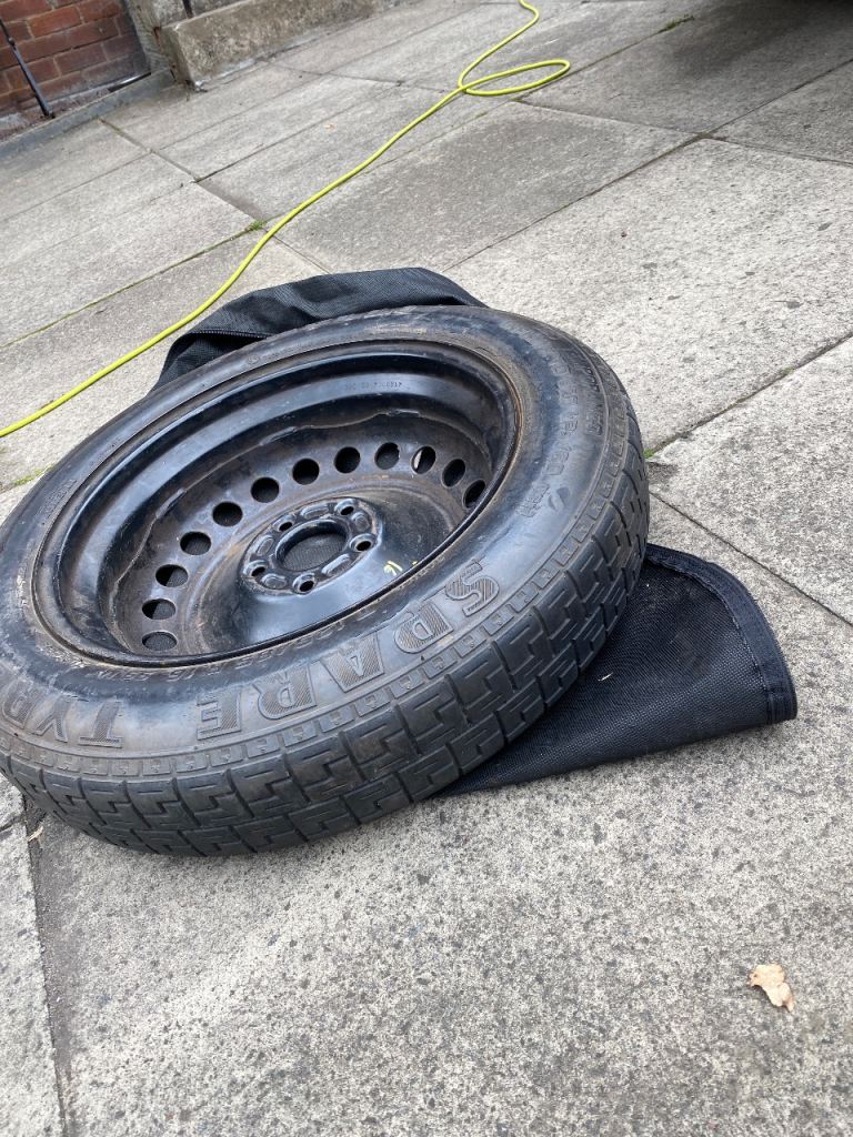 Volvo v40 Spacesaver tyre