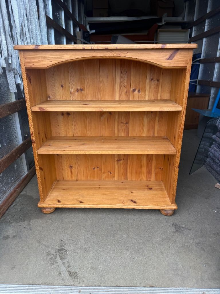 Bookcase 