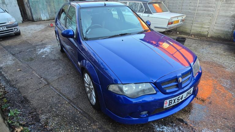 2004 MG ZS 2.5 180 Hatchback 5dr Petrol Manual (227 g/km  175 bhp) Petrol