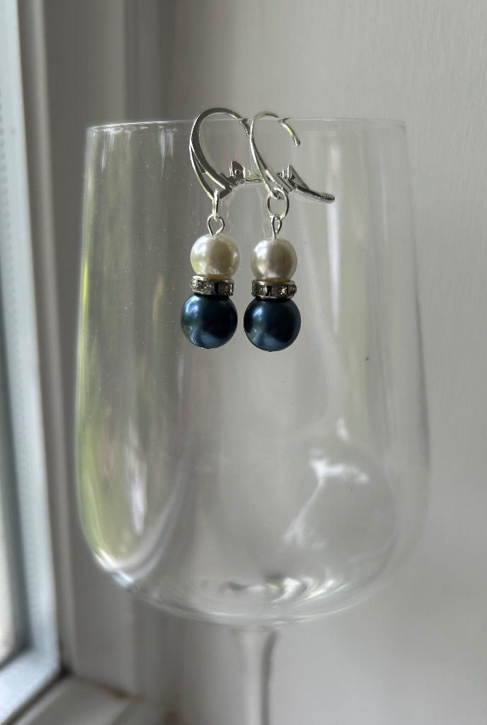 Blue and white pearl beaded earrings 