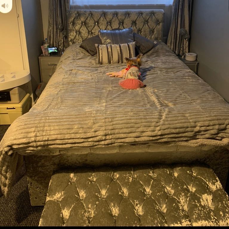 Silver crush velvet double bed 