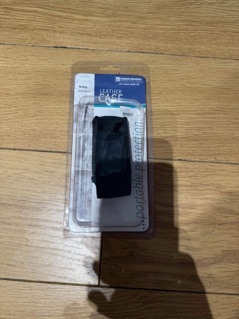 Nokia 8310/6510 Leather Case (brand new).