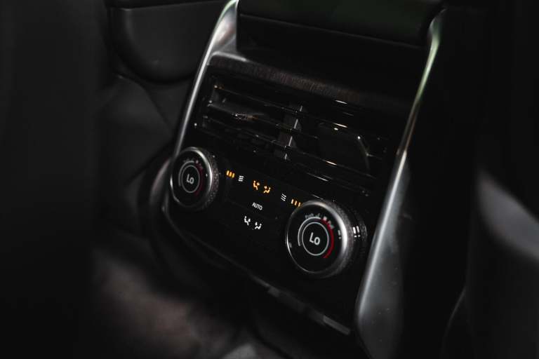 LAND ROVER RANGE ROVER 3.0 P550e 38.2kWh Autobiography 2024