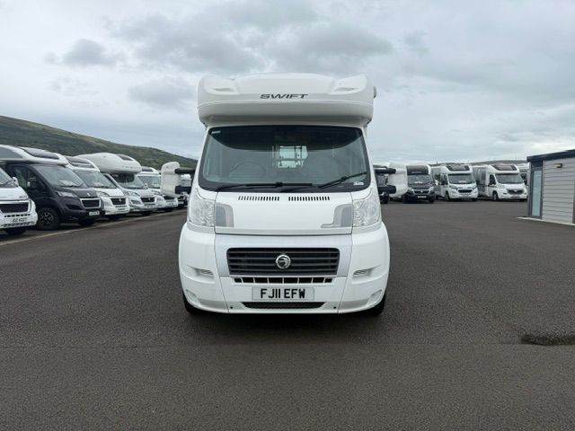 2011 SWIFT FREESTYLE 580PR 2 BERTH END LOUNGE MOTORHOME WITH ONLY 27K MILES ANDERSON MOTORHOME SALES