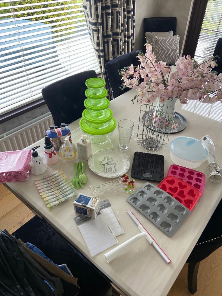 Box Of Mostly Kitchen Gadgets & Accessories - (Approximately 23 Pieces…See Description & All Photos)