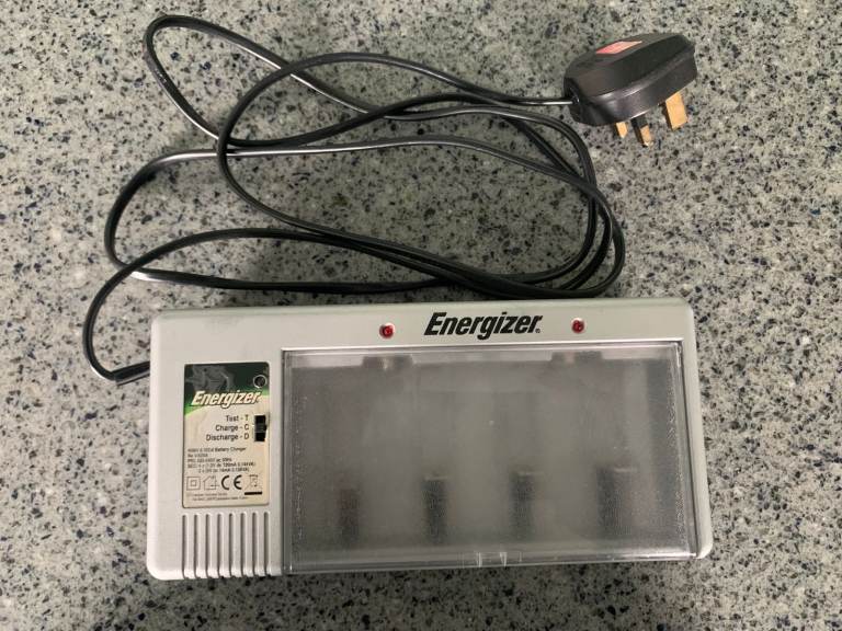 Energizer Battery Charger, Tester & Discharger (photos show working lights) see all sizes on base
