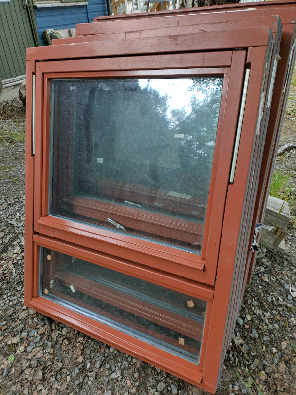 Double glazed windows, prefinished copper brown 