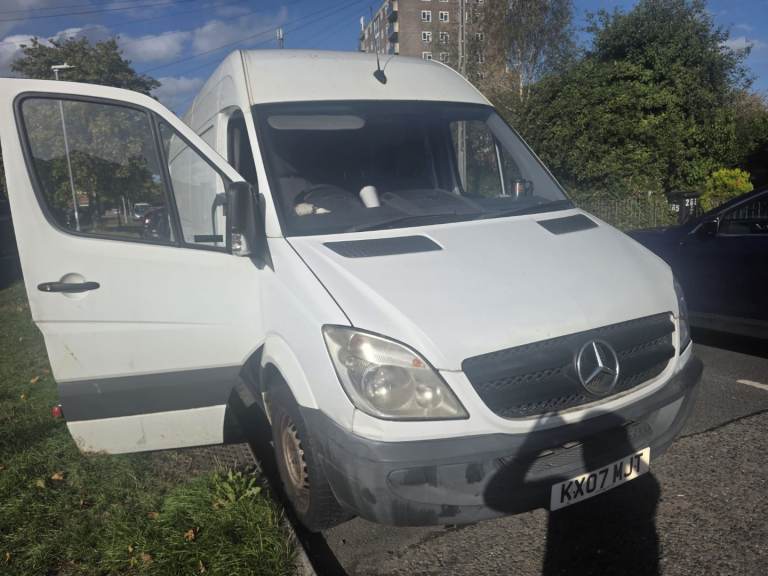 2007 LWB Mercedes-Benz Sprinter Van