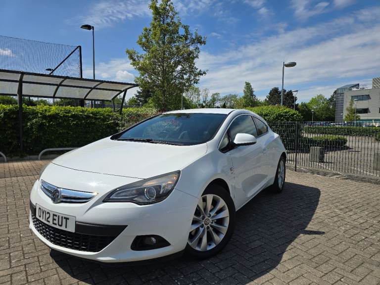 Vauxhall, ASTRA GTC, Hatchback, 2012, Manual, 1686 (cc), 3 doors,FSH,12 MONTH MOT,2KEYS,1 OWNER!!!!