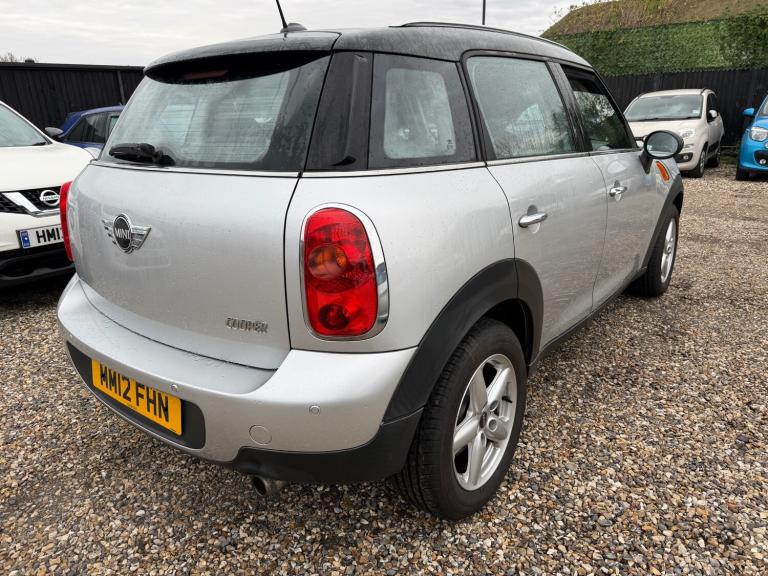 2012 MINI Countryman 1.6 Cooper 5dr HATCHBACK Petrol Manual