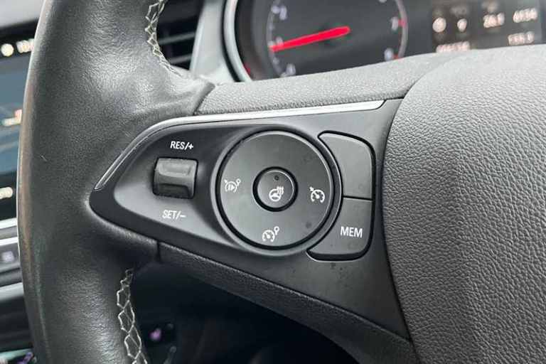 2022 Vauxhall Crossland 1.2 Turbo Ultimate SUV 5dr Petrol Auto Euro 6 (s/s) (130 ps) SUV Petrol A...