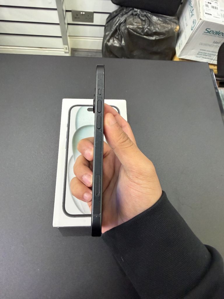 Apple iPhone 15 128GB Black (Unlocked) in Excellent Condition Fully Boxed 90% BH🔋