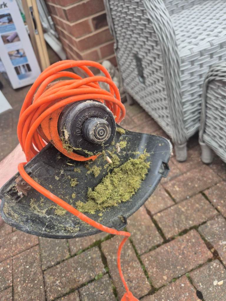 strimmer, black and Decker 