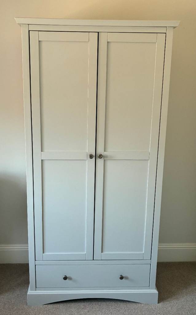 Dove Grey Wooden Wardrobe with Drawer – Good Condition