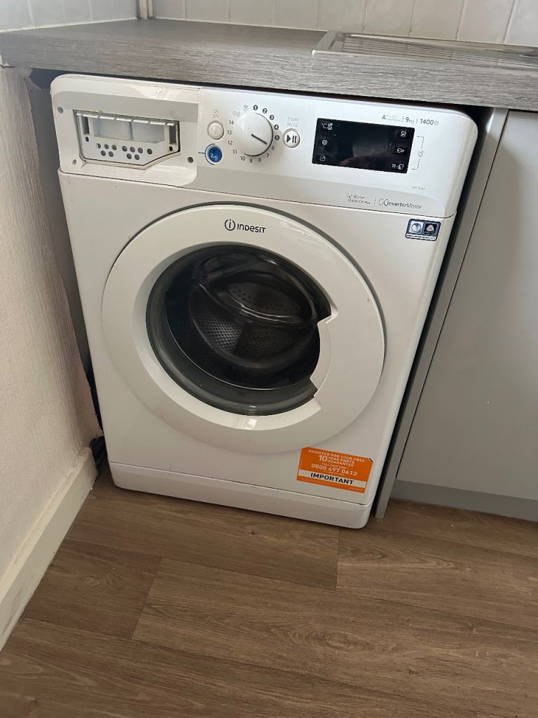 Indesit BWE 91484 9kg Washing Machine – Good Condition