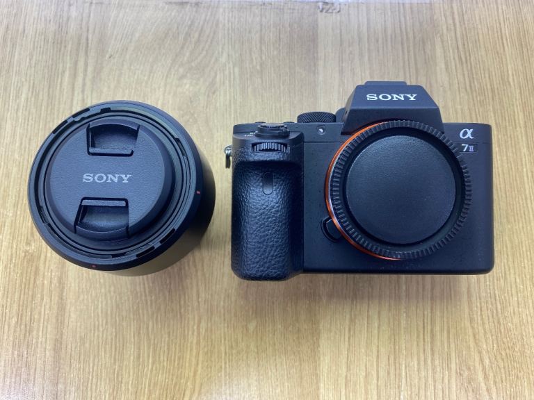 Sony Alpha A7 II Camera with lance 