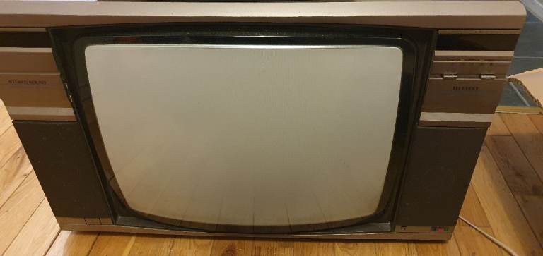 4 crt televisions, retro. Spares/repairs