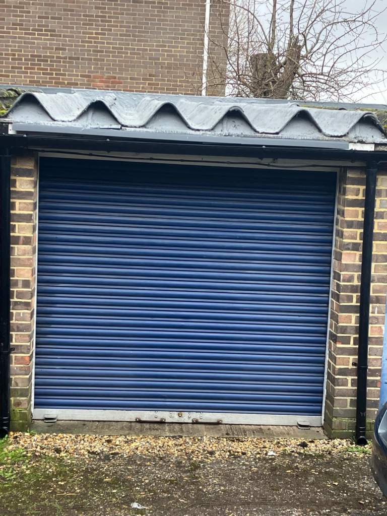 Dry garage for long term rent Blackheath SE3 0NE £150 Per month