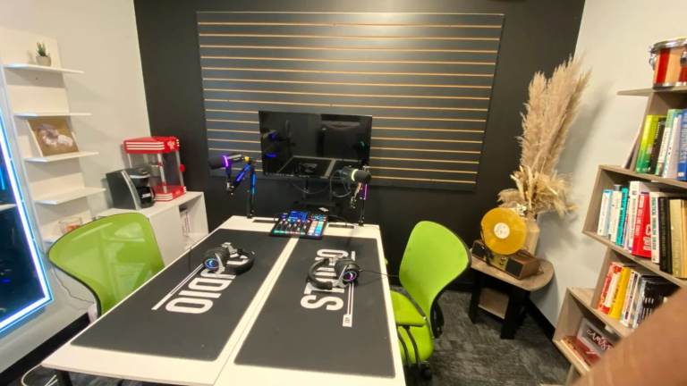 Podcast Studio Rooms for Rent – Manchester