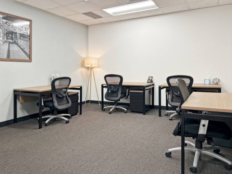 Stockport - SK3 0BY \ Flexible Coworking Space with Desk Access