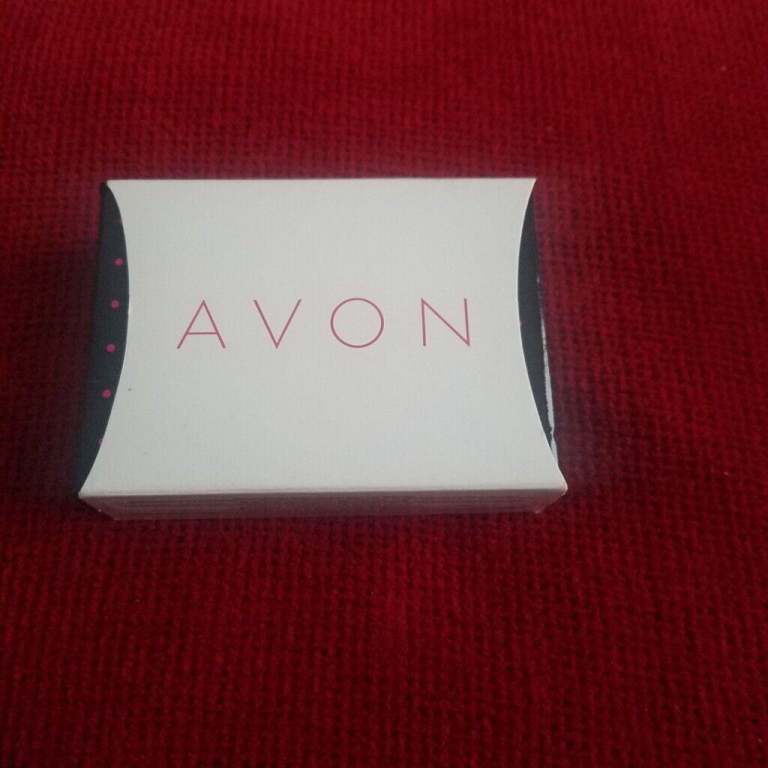 AVON Pearly and Stone Jewellery gift-boxed: necklace, bracelet & earrings, New  