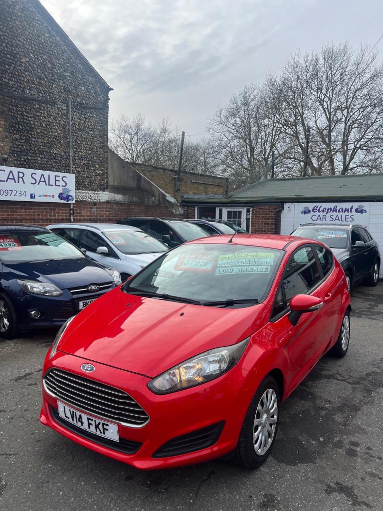 2014 Ford Fiesta 1.25 Style 3dr HATCHBACK Petrol Manual