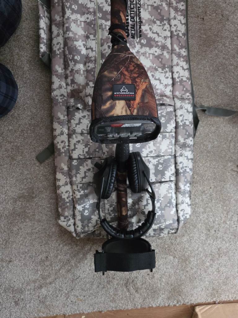 Garrett at max metal detector 