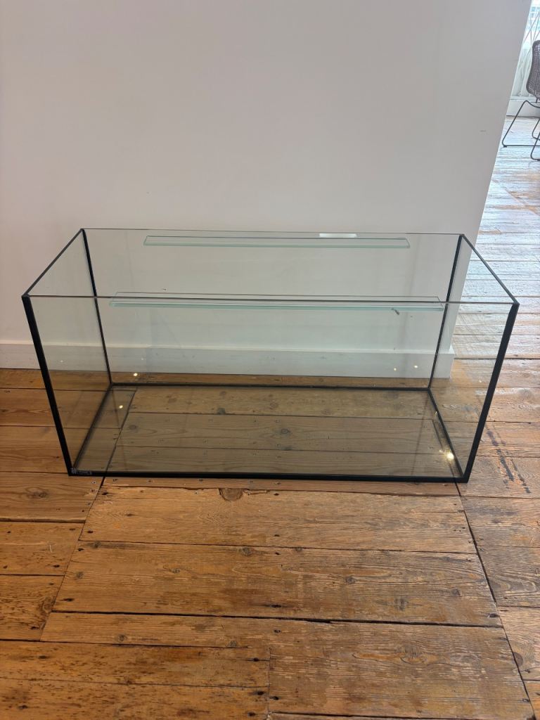 Glass Fish Tank / Aquarium - Good Condition
