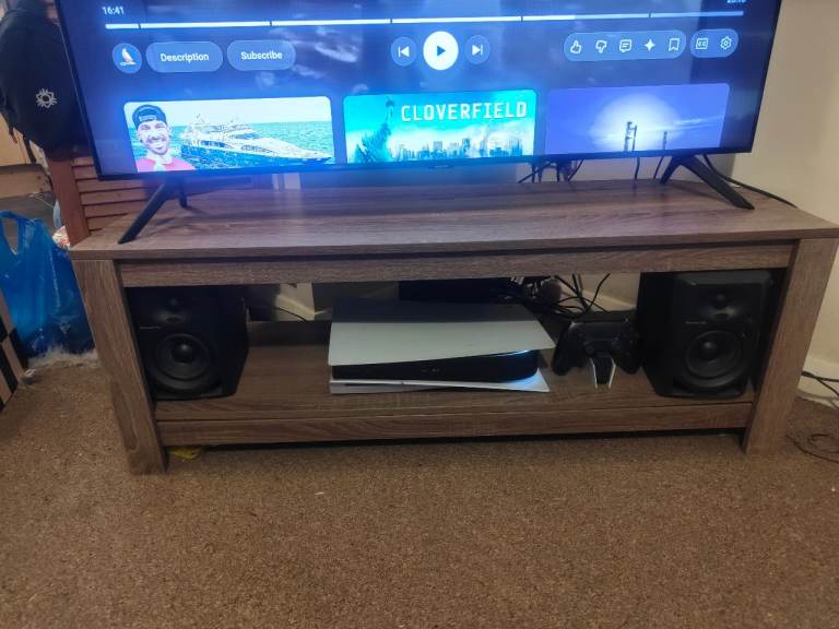 TV Stand 