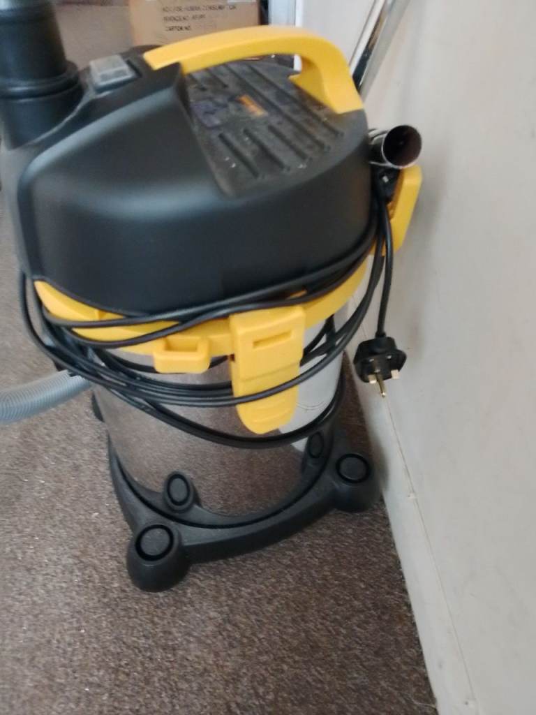 wet and dry hoover 35.00 pound cash free like  fitbit watch if picked up by 6 pm 