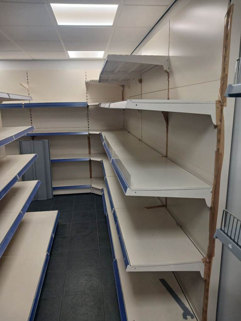 35 gandola retail shop shelves and fixtures 