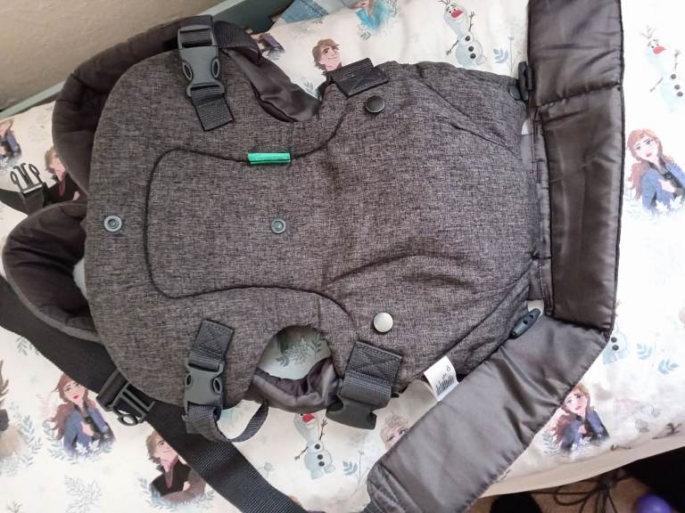 Baby carrier 