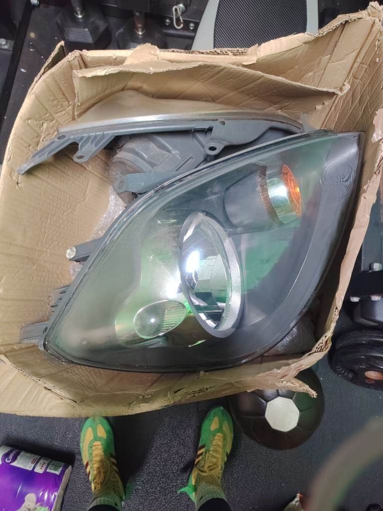 Ford fiesta mk6 head lights (2002 - 2007) 