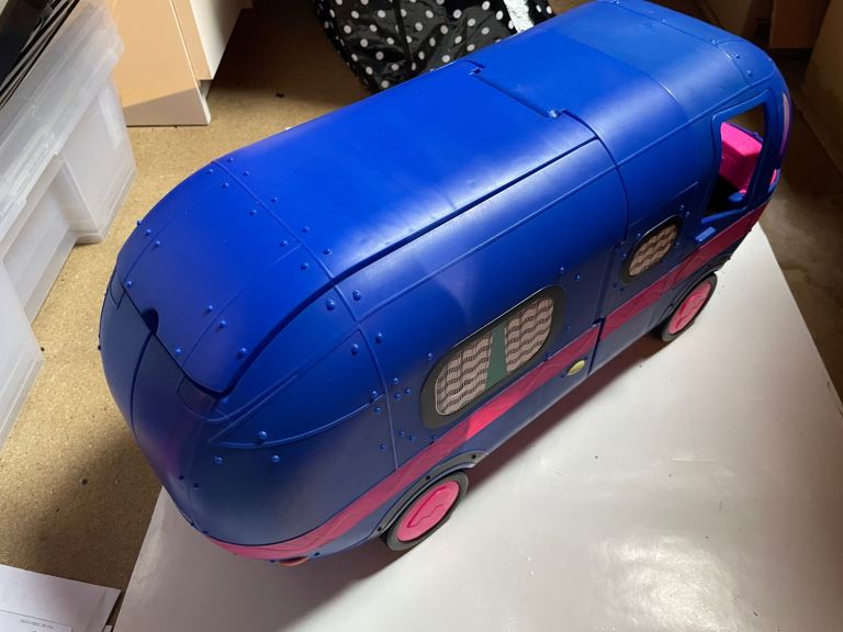 Huge Bundle of LOL Dolls Toys